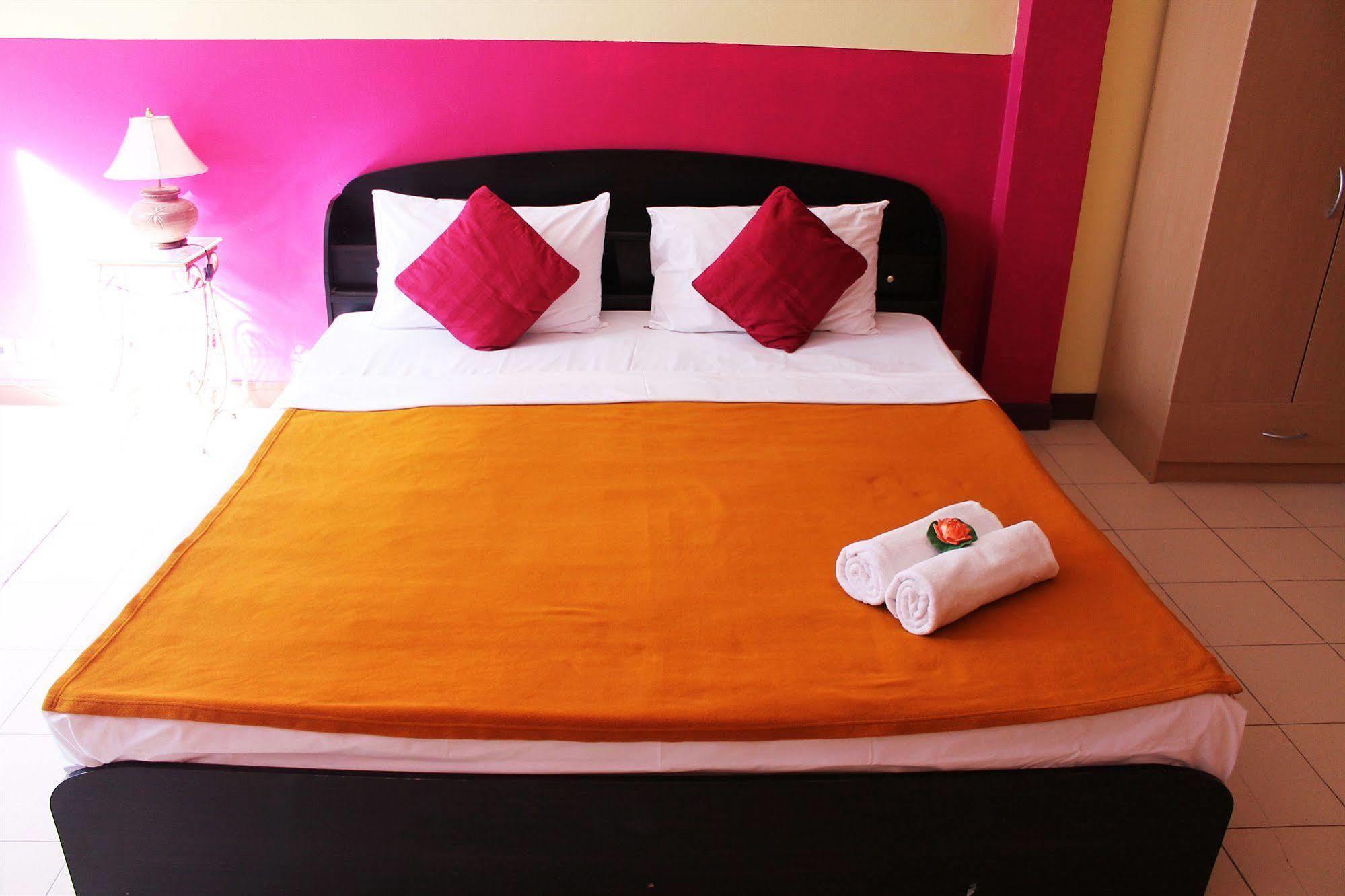 Welcome Marina Jomtien Beach Exterior photo