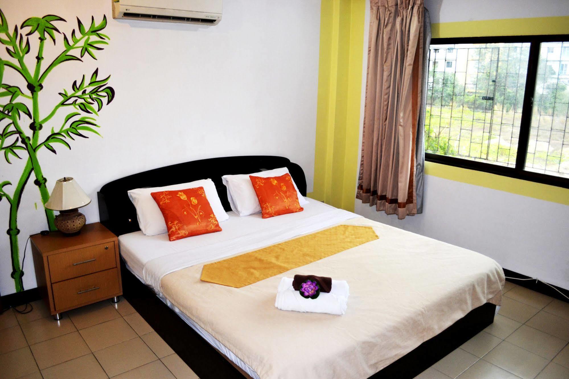 Welcome Marina Jomtien Beach Exterior photo